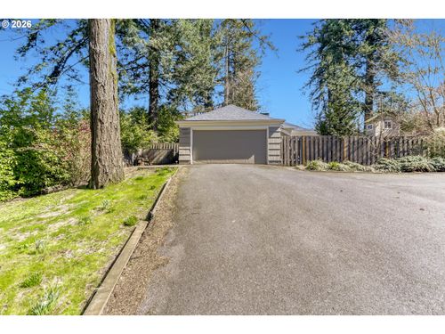 5008 Sw Taylors Ferry Rd, Portland, OR, 97219-5875 | Card Image