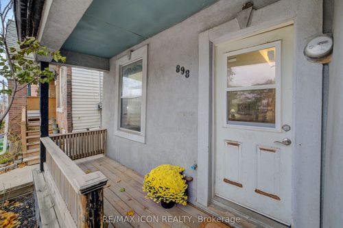 898 Eastern Ave, Toronto, ON, M4L1A4 | Card Image