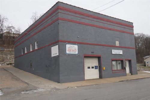 855 6th Ave, Brackenridge, PA, 15014-1040 | Card Image