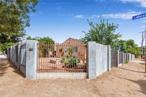 14758 Lakeside St, Sylmar, CA, 91342-1608 | Card Image