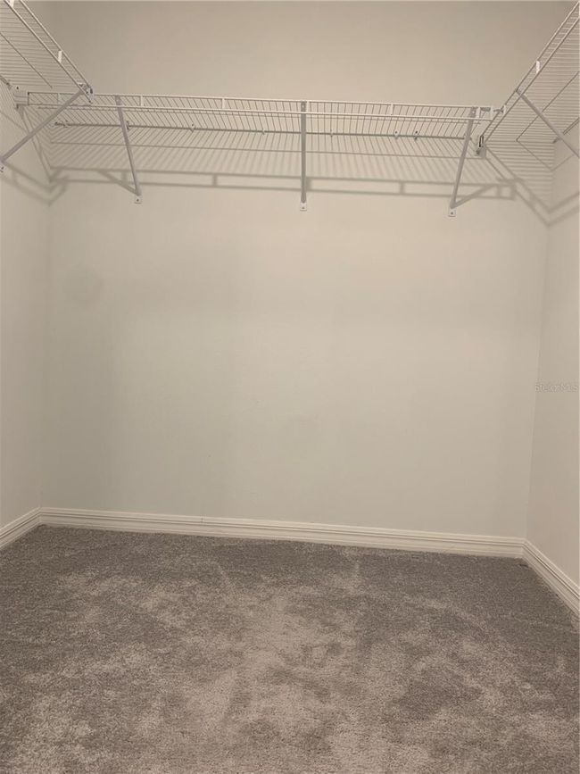 Walkin closet | Image 10