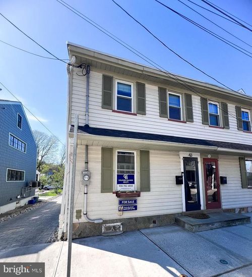 43 Ferry St, Lambertville, NJ, 08530-1850 | Card Image