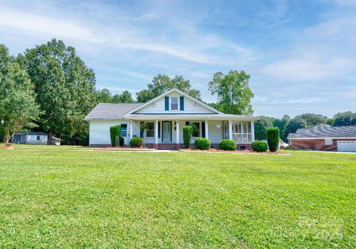 913 E Academy St, Cherryville, NC, 28021-3609 | Card Image