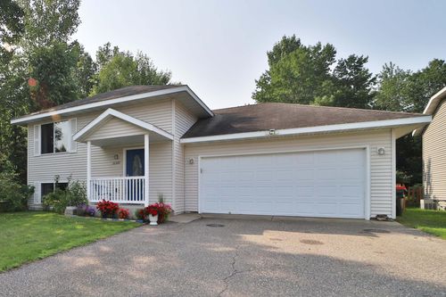 11371 Andrew St, Brainerd, MN, 56401-8304 | Card Image