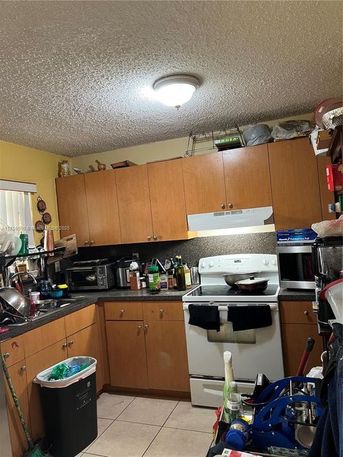 apt-6d-7987 Nw 7th St, Miami, FL, 33126-4021 | Card Image