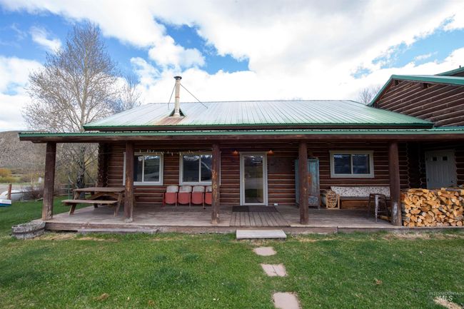 130 Valley Creek Rd, House other with 3 bedrooms, 3 bathrooms and 1 parking in Stanley ID | Image 25