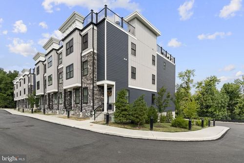 2013 Hyview Ter, FORT WASHINGTON, PA, 19034-3026 | Card Image