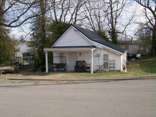 413 Cardwell Ave, Harrodsburg, KY, 40330-1913 | Card Image