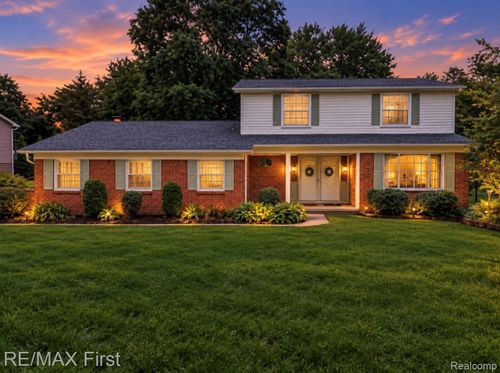 3856 Estates Dr, Troy, MI, 48084-1159 | Card Image