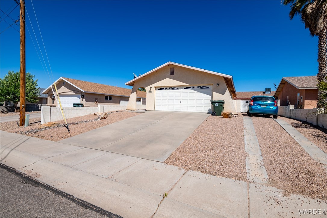 Jewel St, Kingman, AZ 86401