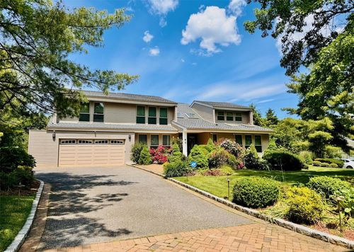 9 Hill And Tree Ct, Huntingtn Sta, NY, 11747-1928 | Card Image