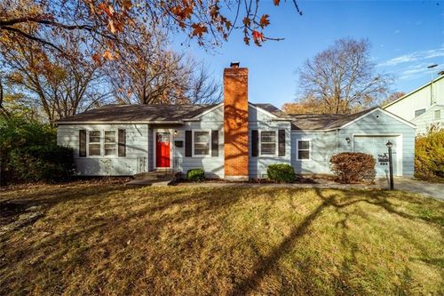 218 W 97th St, Kansas City, MO, 64114-4043 | Card Image