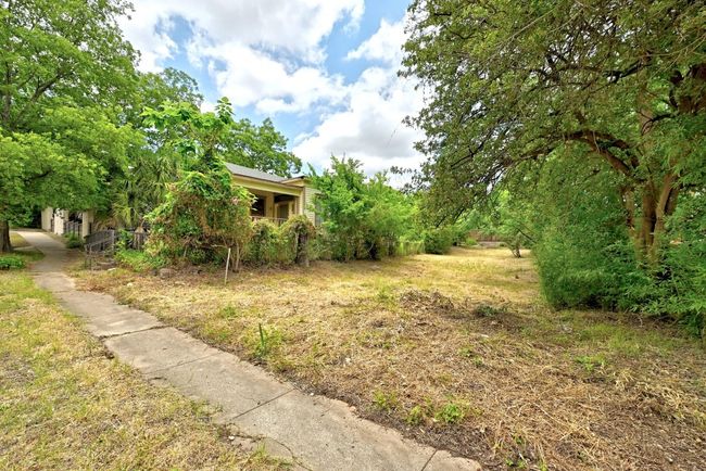1010 E 8 Th St, Home with 0 bedrooms, 0 bathrooms and null parking in Austin TX | Image 7