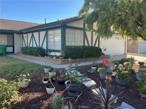 12674 Shadybend Dr, Moreno Valley, CA, 92553-5905 | Card Image