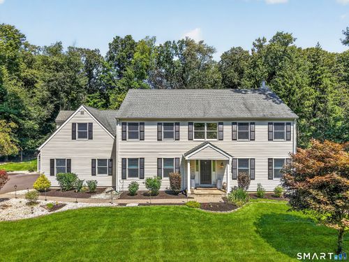 29 Maplewood Dr, Danbury, CT, 06811-4200 | Card Image