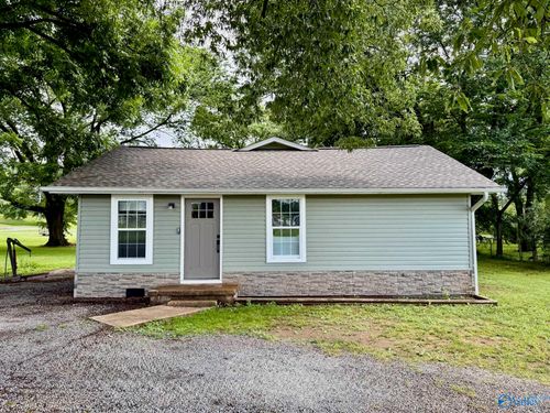 326 Walnut St, Moulton, AL, 35650-1422 | Card Image