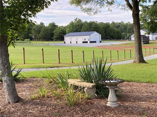 447 Arthur Tussey Rd, Lexington, NC, 27295-8754 | Card Image