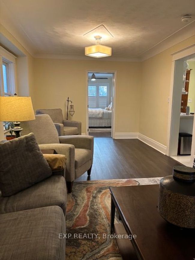 1 - 140 Ottawa St S, House other with 2 bedrooms, 1 bathrooms and 1 parking in Hamilton ON | Image 9