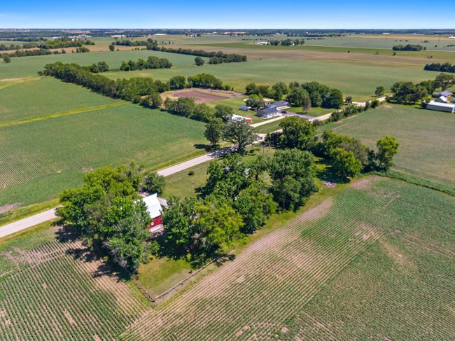 30789 5 Points Rd, House other with 3 bedrooms, 2 bathrooms and 6 parking in Kingston IL | Image 46