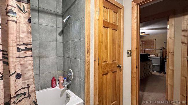 7412 Buck Skin Rd, House other with 2 bedrooms, 2 bathrooms and null parking in Wilson OK | Image 20