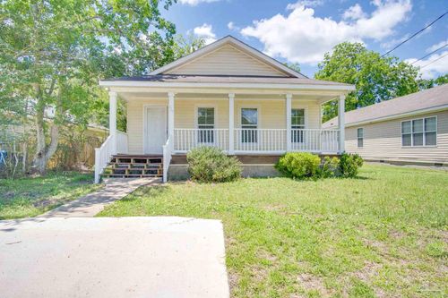 727 Bremen Ave, PENSACOLA, FL, 32507-1701 | Card Image