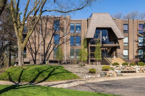 211-6075 Lincoln Dr, Edina, MN, 55436-1637 | Card Image