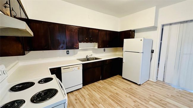 APT-8 - 1310 N Combee Rd, House other with 2 bedrooms, 1 bathrooms and null parking in LAKELAND FL | Image 7