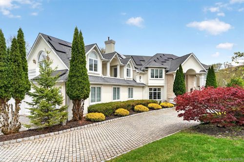 23 Greenwich Ave, Central Valley, NY, 10917-3717 | Card Image