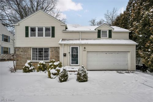 2506 N Taylor Rd, Cleveland, OH, 44118-1338 | Card Image