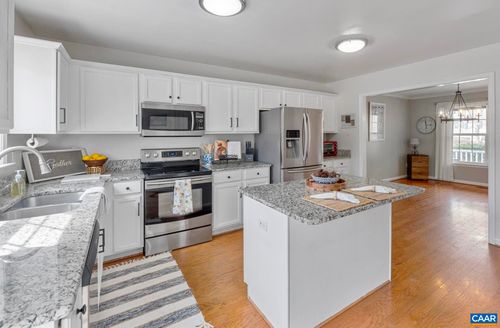 89 Riverside Dr, PALMYRA, VA, 22963-2019 | Card Image