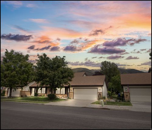 1166 700, Centerville, UT, 84014-3016 | Card Image