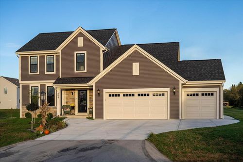 609 Bark River Way, Dousman, WI, 53118-7301 | Card Image