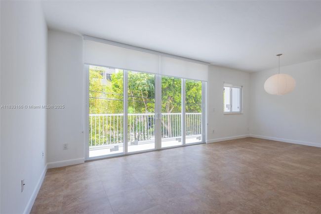 APT-101 - 50 Ocean Lane Dr, Condo with 3 bedrooms, 2 bathrooms and null parking in Key Biscayne FL | Image 22