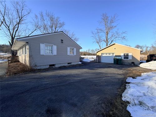 47 Kukuk Ln, Kingston, NY, 12401-6945 | Card Image