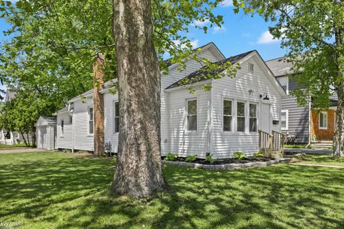 190 S Lynn Avenue, Waterford Charter Township, MI, 48328 | Card Image