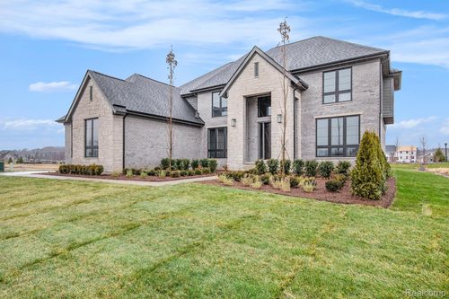 13937 Regatta Bay Dr, Utica, MI, 48315 | Card Image