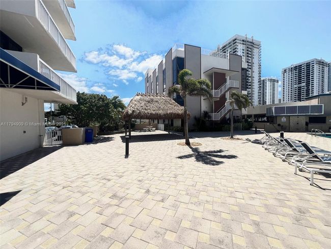 APT-12K - 1500 S Ocean Dr, Condo with 2 bedrooms, 2 bathrooms and null parking in Hollywood FL | Image 27