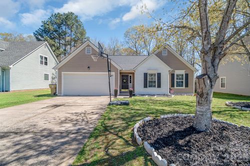 3310 Brooktree Ln, Indian Trail, NC, 28079-9430 | Card Image