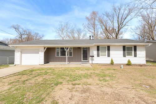 1003 Halleck St, Moberly, MO, 65270-2048 | Card Image
