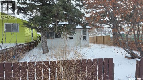 1009 Wascana St, Regina, SK, S4T4H8 | Card Image