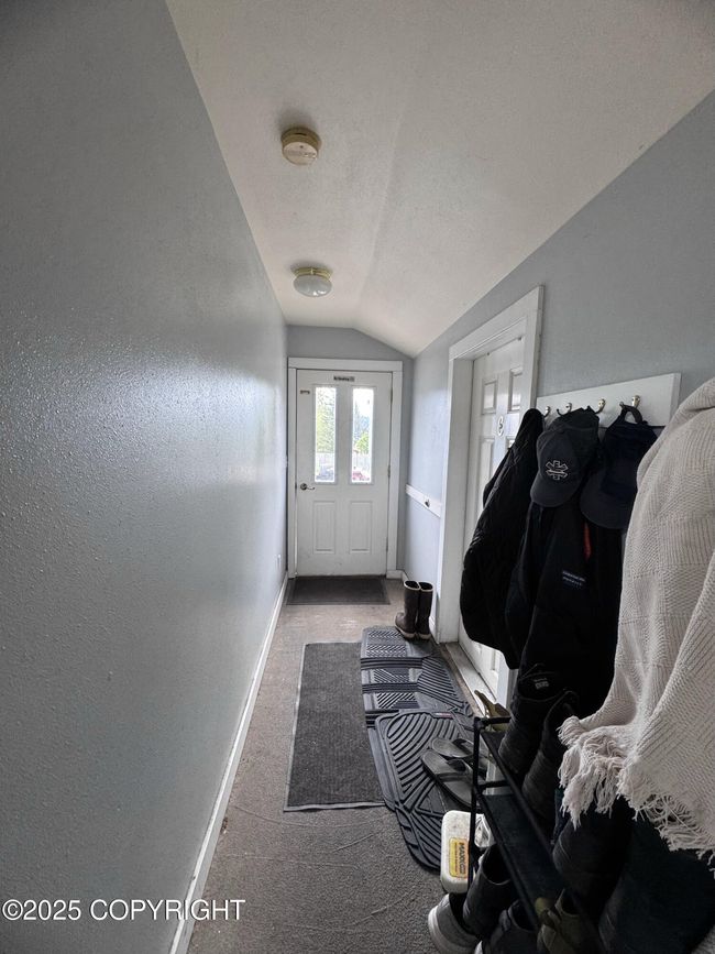 Entry Hall Way between C & D | Image 31
