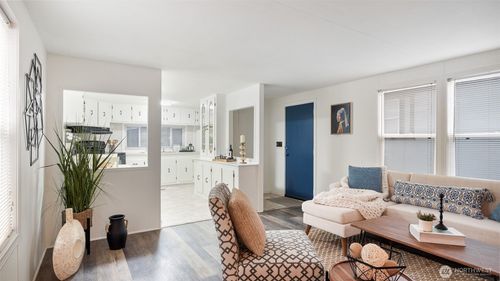 trlr-20b-11622 Silver Lake Rd, Everett, WA, 98208-2558 | Card Image