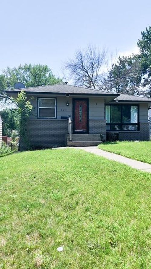 3401 Mcnair Dr N, Robbinsdale, MN, 55422-3740 | Card Image