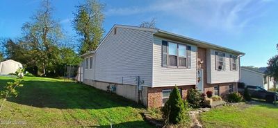 500 Locust Street, House other with 3 bedrooms, 1 bathrooms and null parking in Northumberland PA | Image 3