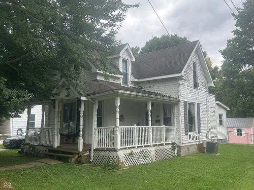 1107 Danville Ave, Crawfordsville, IN, 47933-3610 | Card Image