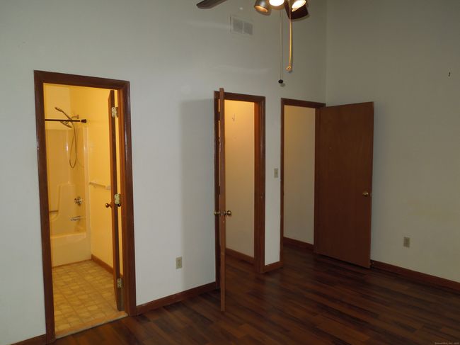 UNIT-9B - 3370 Madison Ave, Condo with 1 bedrooms, 2 bathrooms and 2 parking in Bridgeport CT | Image 14