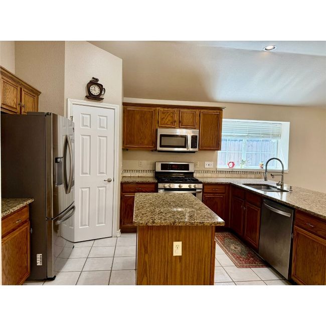 2509 Little Elm Trl, House other with 3 bedrooms, 2 bathrooms and 6 parking in Cedar Park TX | Image 12
