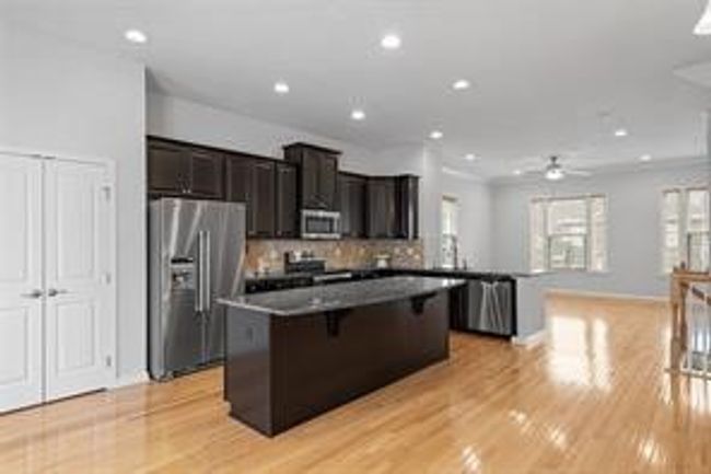 258 Venango Trl, Townhouse with 3 bedrooms, 3 bathrooms and 2 parking in Mars PA | Image 14