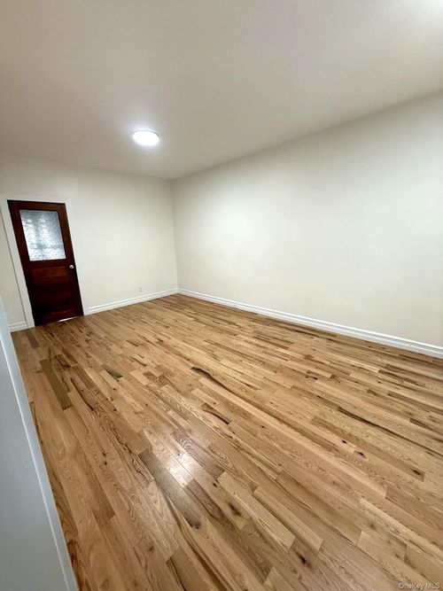 2-6088 67th Avenue, New York, NY, 11385 | Card Image