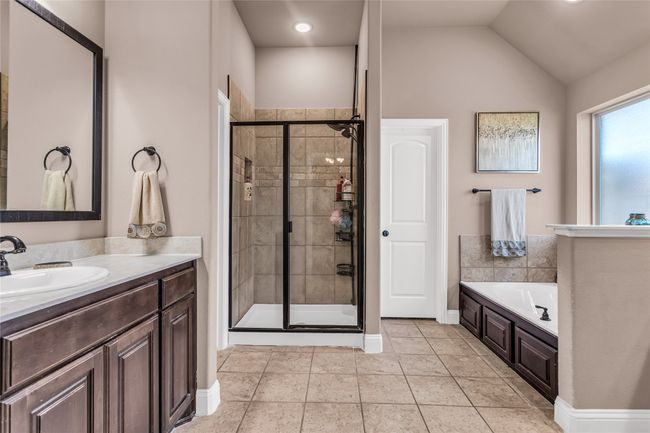 1130 Yukon Blvd, House other with 4 bedrooms, 3 bathrooms and null parking in Waxahachie TX | Image 23